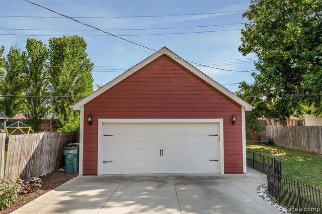 1208 Villa Road, Birmingham, MI 48009