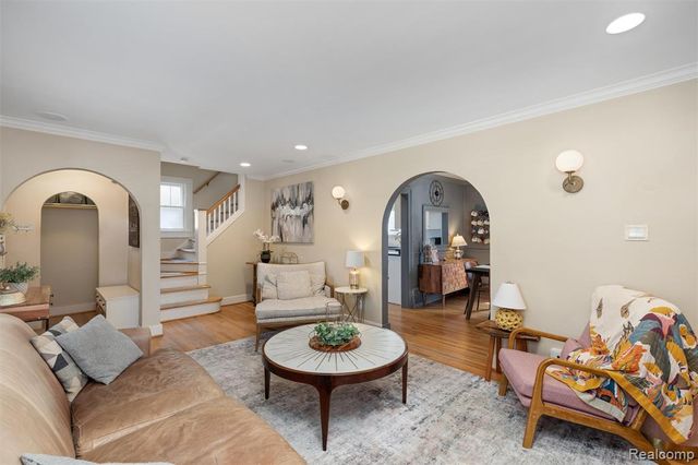 1208 Villa Road, Birmingham, MI 48009