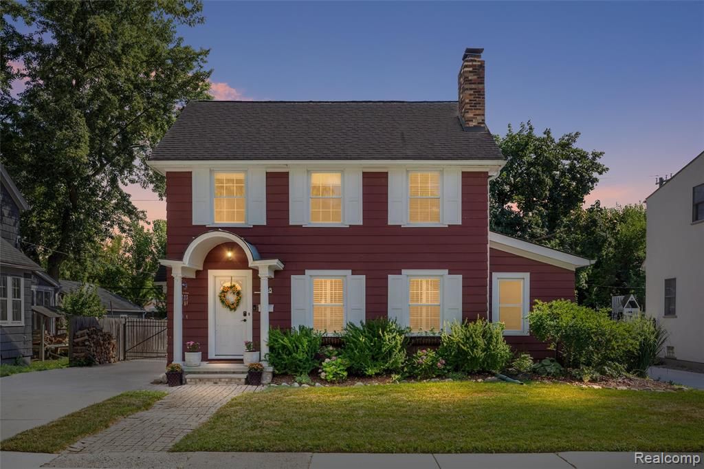 1208 Villa Road, Birmingham, MI 48009