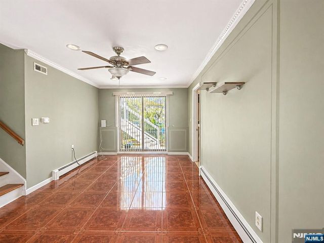 60 Sergent Court, Bergenfield, NJ 07621