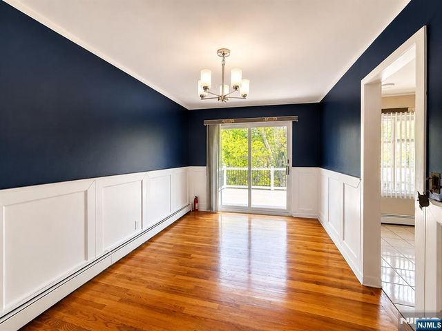 60 Sergent Court, Bergenfield, NJ 07621