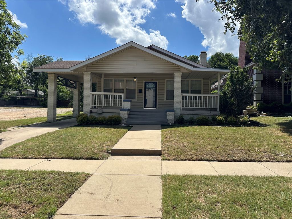 1304 Dorothy Lane, Fort Worth, TX 76107