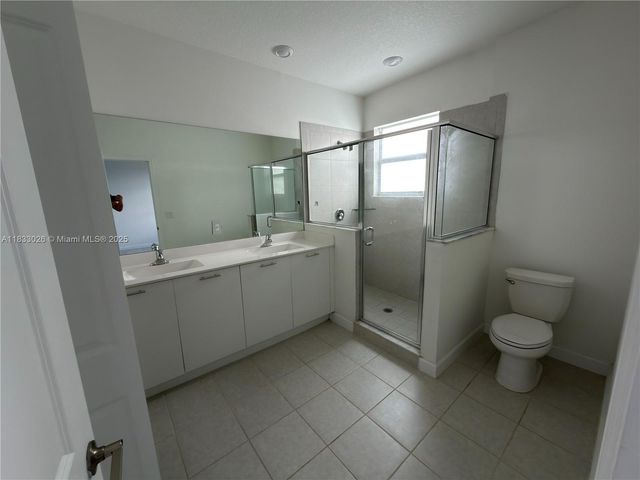12925 NW 23RD PL 12925, Miami, FL 33167
