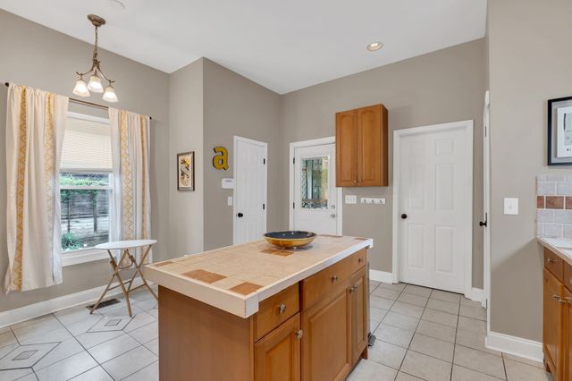 1306 7th Ave, N, Nashville, TN 37208