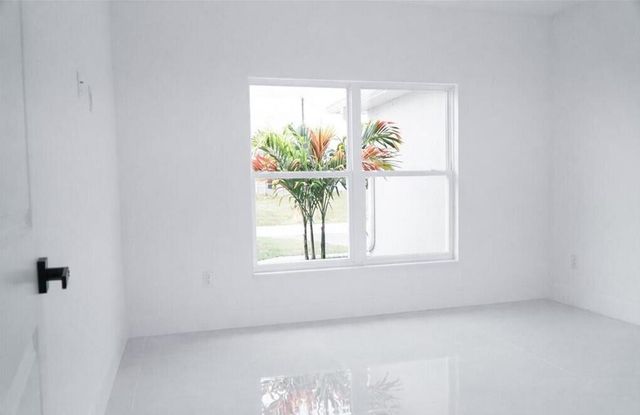 2906 NW 22ND Avenue, Cape Coral, FL 33993