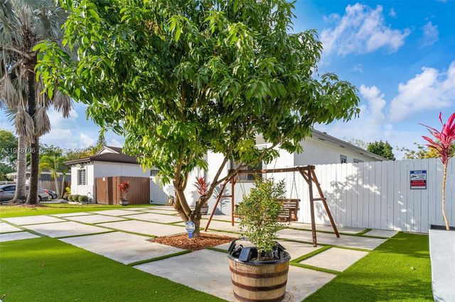 407 NW 9th Ct, Homestead, FL 33030