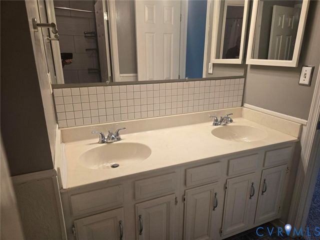 12324 Sir James Ct, Henrico, VA 23233
