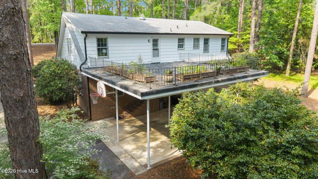 1123 N Fort Bragg Road, Southern Pines, NC 28387