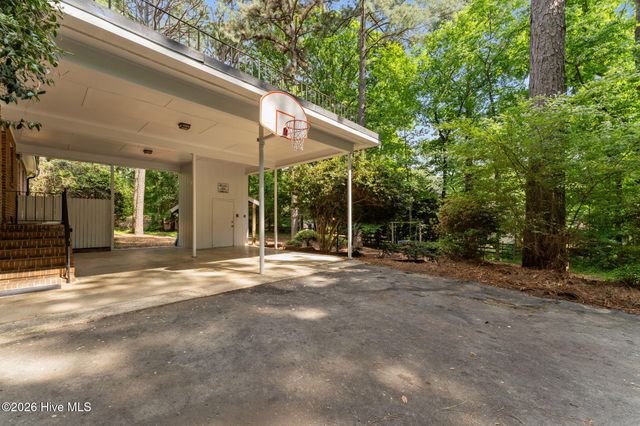 1123 N Fort Bragg Road, Southern Pines, NC 28387