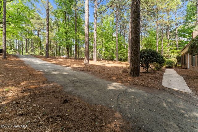 1123 N Fort Bragg Road, Southern Pines, NC 28387