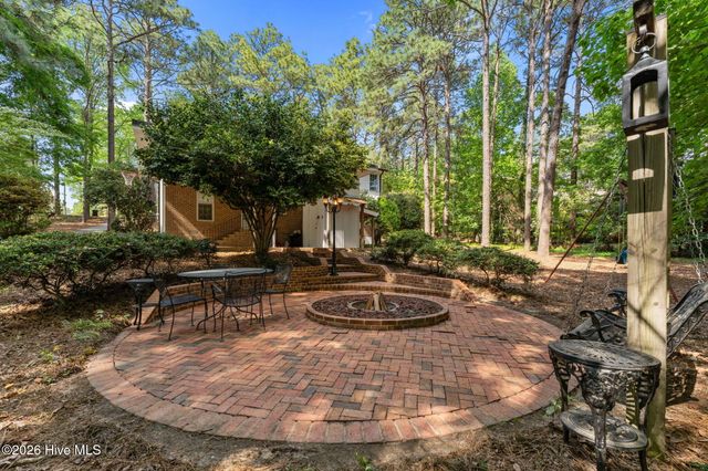 1123 N Fort Bragg Road, Southern Pines, NC 28387