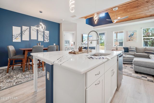 8686 Conch Shell Court, Panama City Beach, FL 32413