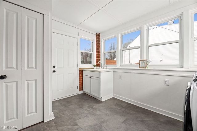 34549 Detroit Road, Avon, OH 44011