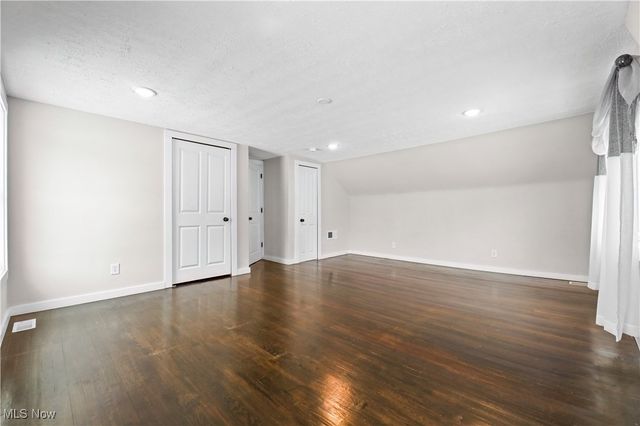 34549 Detroit Road, Avon, OH 44011