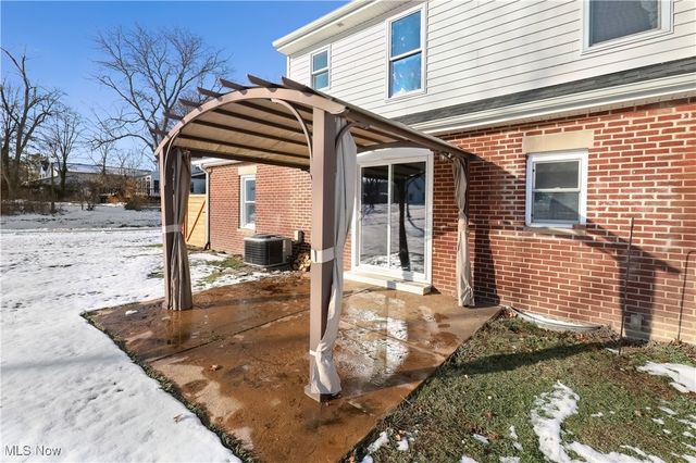 34549 Detroit Road, Avon, OH 44011