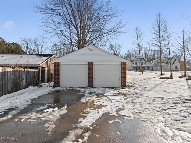 34549 Detroit Road, Avon, OH 44011