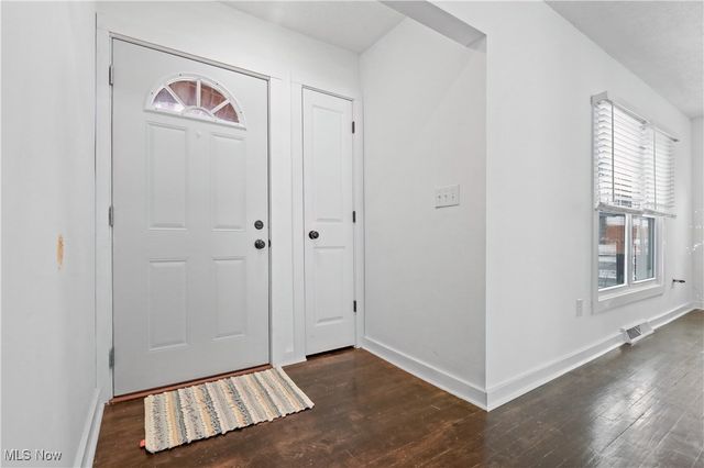 34549 Detroit Road, Avon, OH 44011