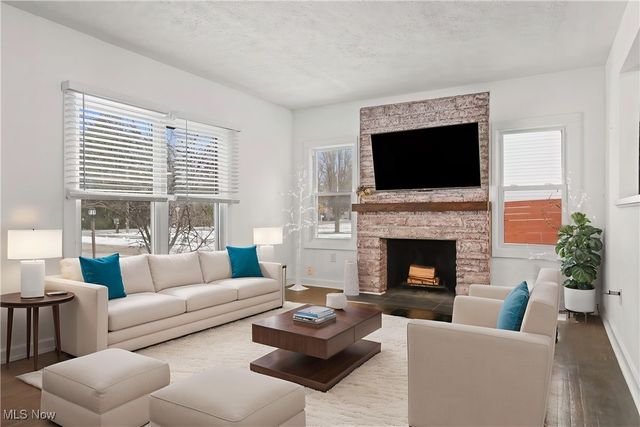 34549 Detroit Road, Avon, OH 44011