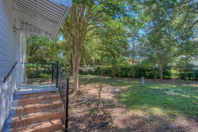 112 Y Jean Street, Bossier City, LA 71112