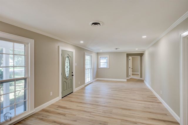 112 Y Jean Street, Bossier City, LA 71112