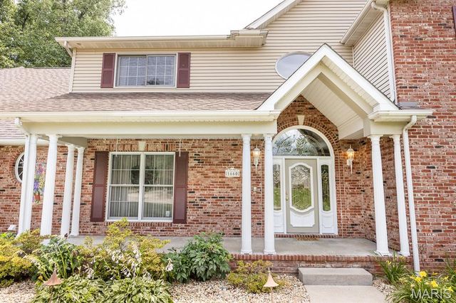 1660 Golf Course Drive, Belleville, IL 62220