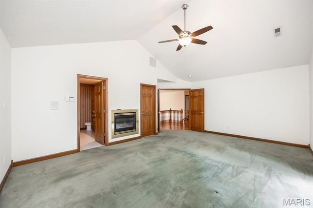 1660 Golf Course Drive, Belleville, IL 62220