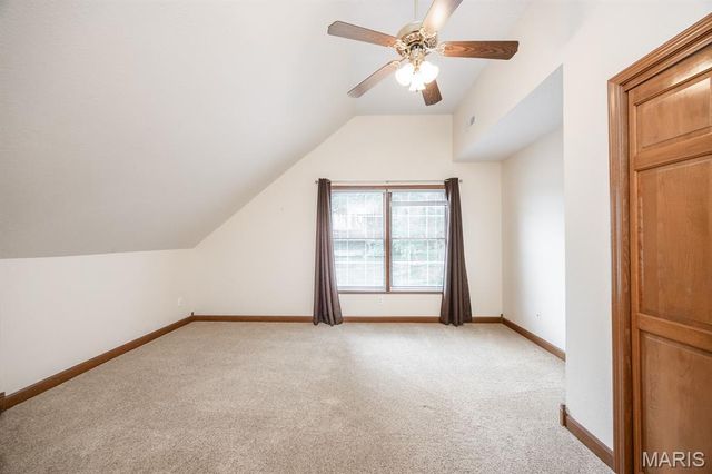1660 Golf Course Drive, Belleville, IL 62220