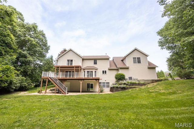 1660 Golf Course Drive, Belleville, IL 62220