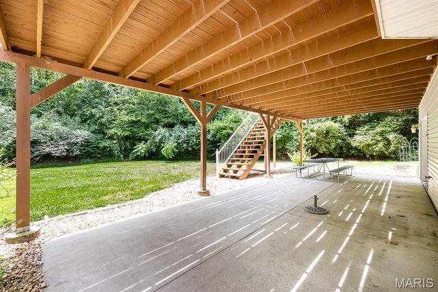 1660 Golf Course Drive, Belleville, IL 62220