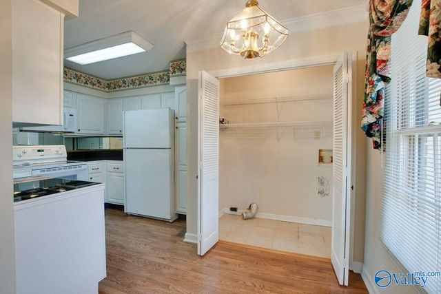 313 Kensington Court 313, Huntsville, AL 35802