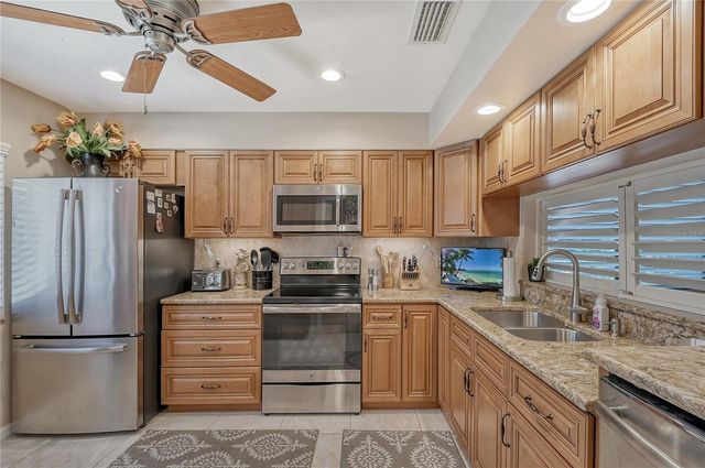 4555 CHANDLERS FORDE 47, Sarasota, FL 34235