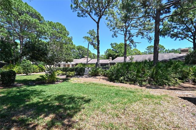 4555 CHANDLERS FORDE 47, Sarasota, FL 34235