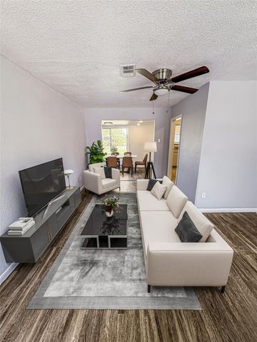 9011 Parkette, Houston, TX 77078