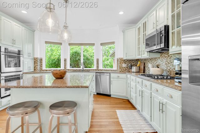 3737 Harbor Lane, East China Township, MI 48054