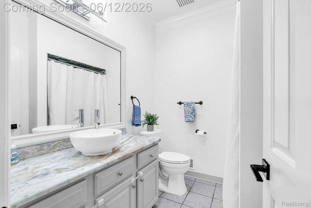 3737 Harbor Lane, East China Township, MI 48054