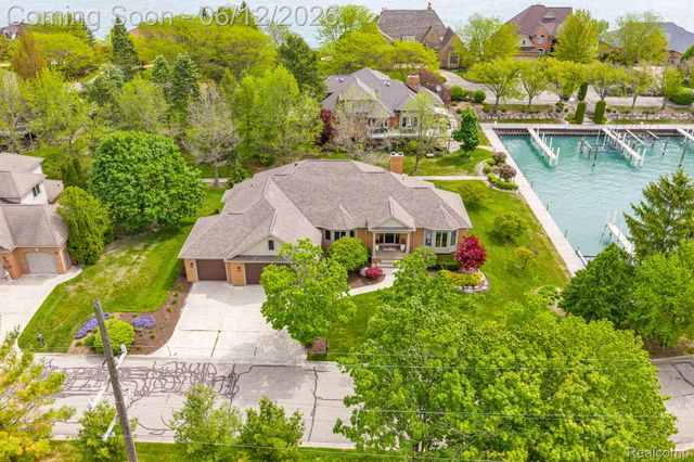 3737 Harbor Lane, East China Township, MI 48054