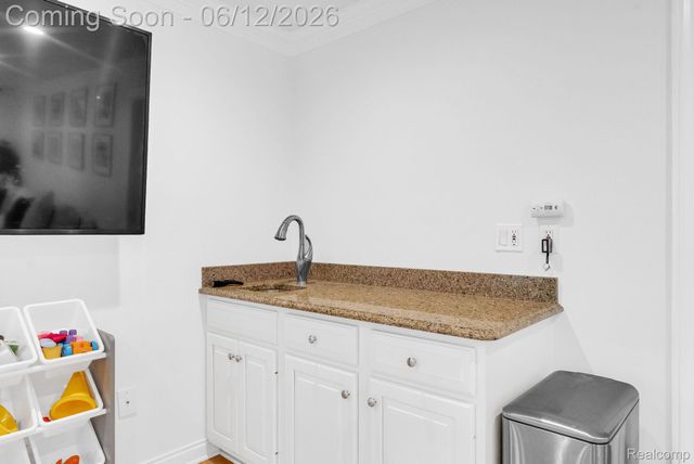 3737 Harbor Lane, East China Township, MI 48054