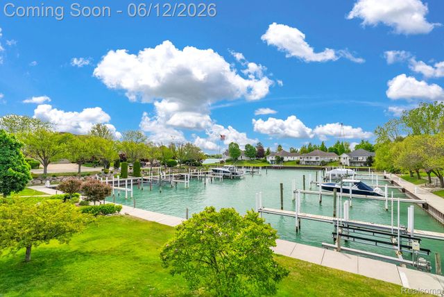 3737 Harbor Lane, East China Township, MI 48054