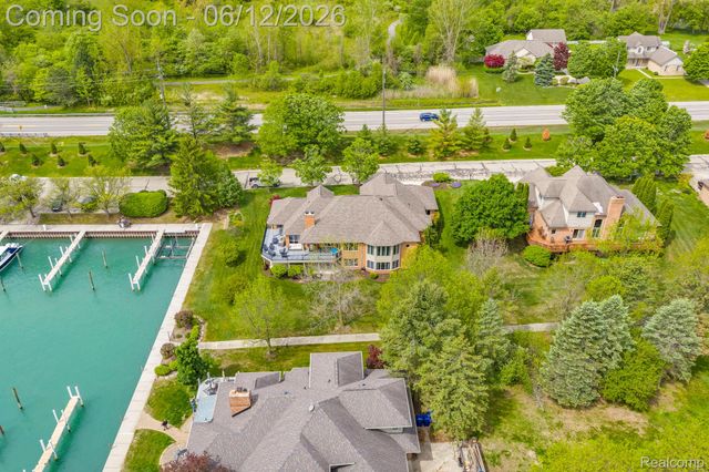 3737 Harbor Lane, East China Township, MI 48054