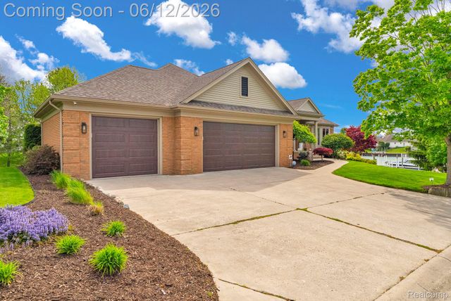 3737 Harbor Lane, East China Township, MI 48054