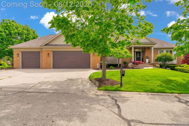 3737 Harbor Lane, East China Township, MI 48054