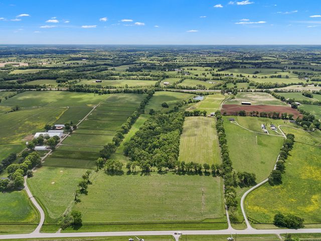 4119 W Leestown Road, Midway, KY 40347