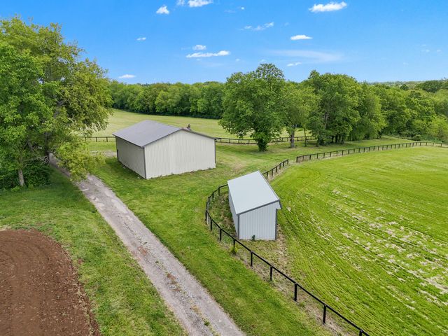 4119 W Leestown Road, Midway, KY 40347