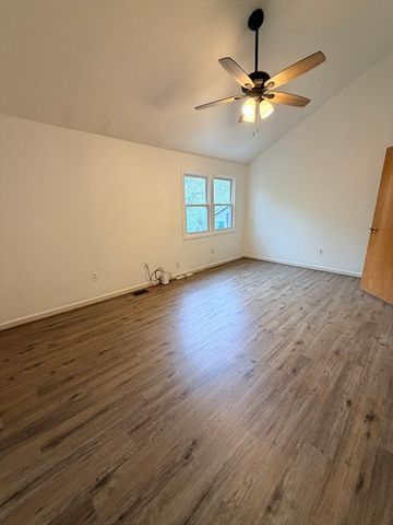 23 Marion Rd B, Salem, MA 01970