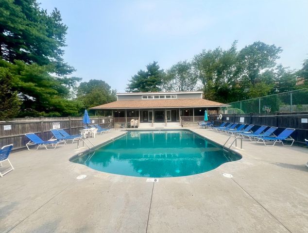 23 Marion Rd B, Salem, MA 01970