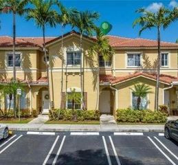 8243 NW 107th Path 4-13, Doral, FL 33178