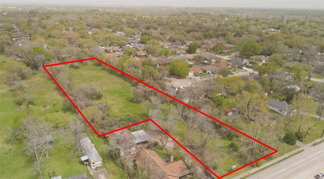 1203 Massey Tompkins Road, Baytown, TX 77521