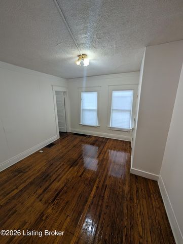 3118 Dumesnil St, Louisville, KY 40211