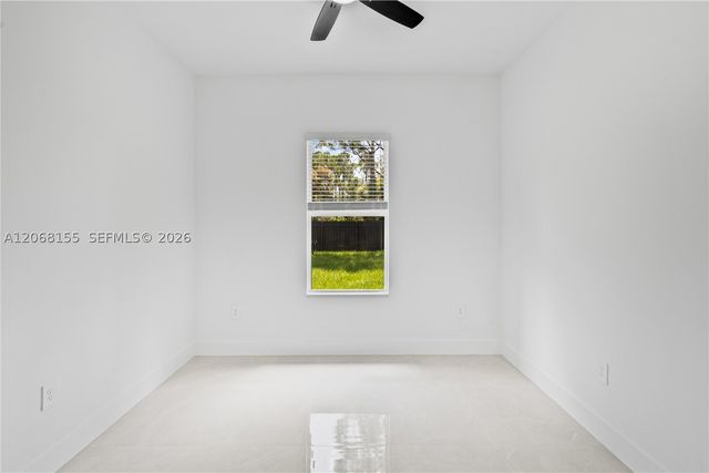 942 E KANUGA ST, Lehigh Acres, FL 33974