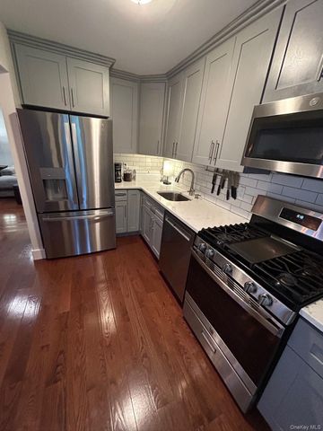 6 Wilson Boulevard, Poughkeepsie, NY 12603